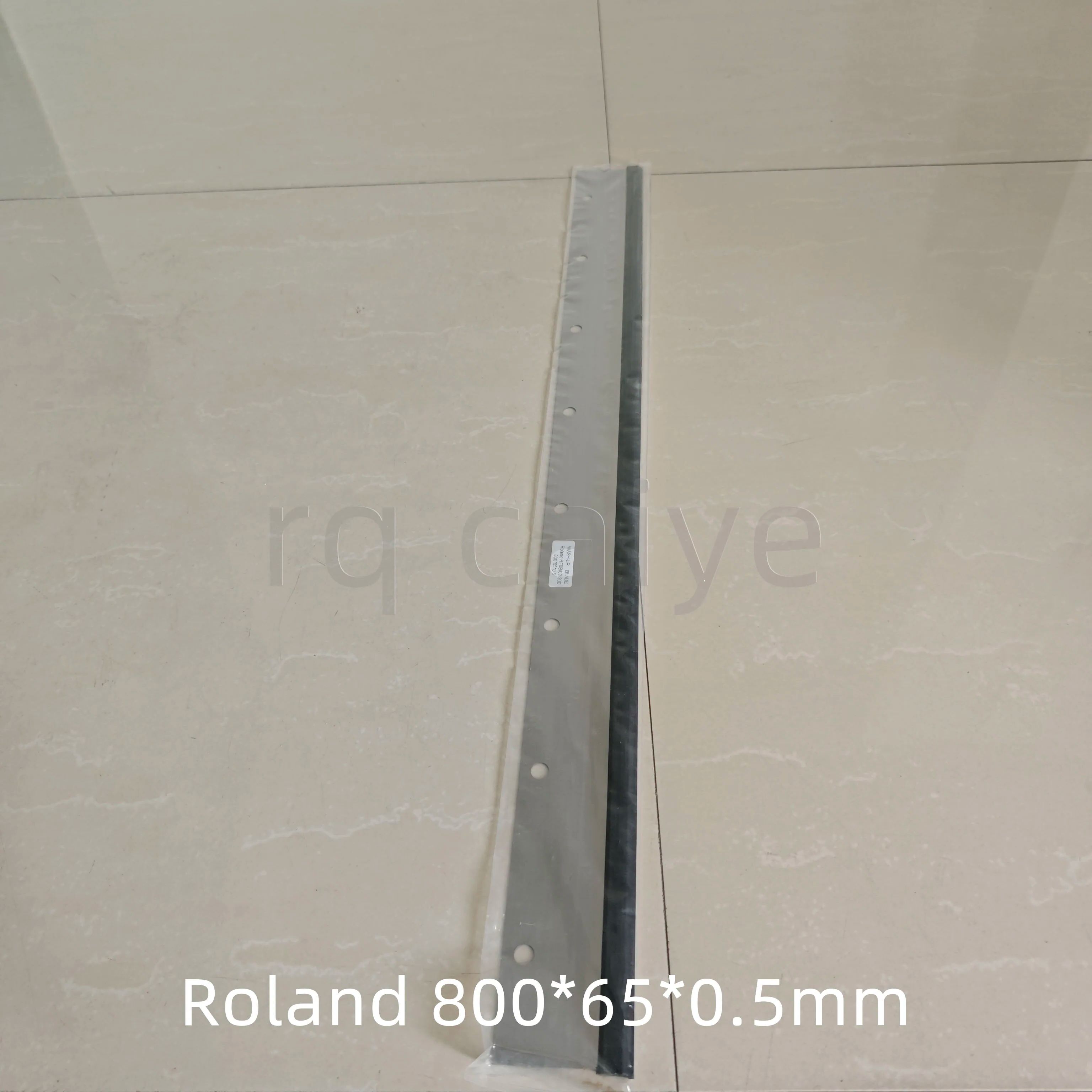 Commercial Offset Printing - ローランドRF0B/02/200 800X65X0.5mm ウォッシュアップブレード オフセット印刷機部品 8穴 ローランド200印刷機