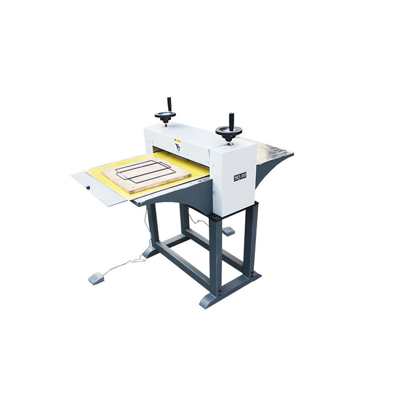フラットベッド型抜きラベル紙カートンボックス折り目加工機、工 - Commercial Label Printing Machine のレビューと価格